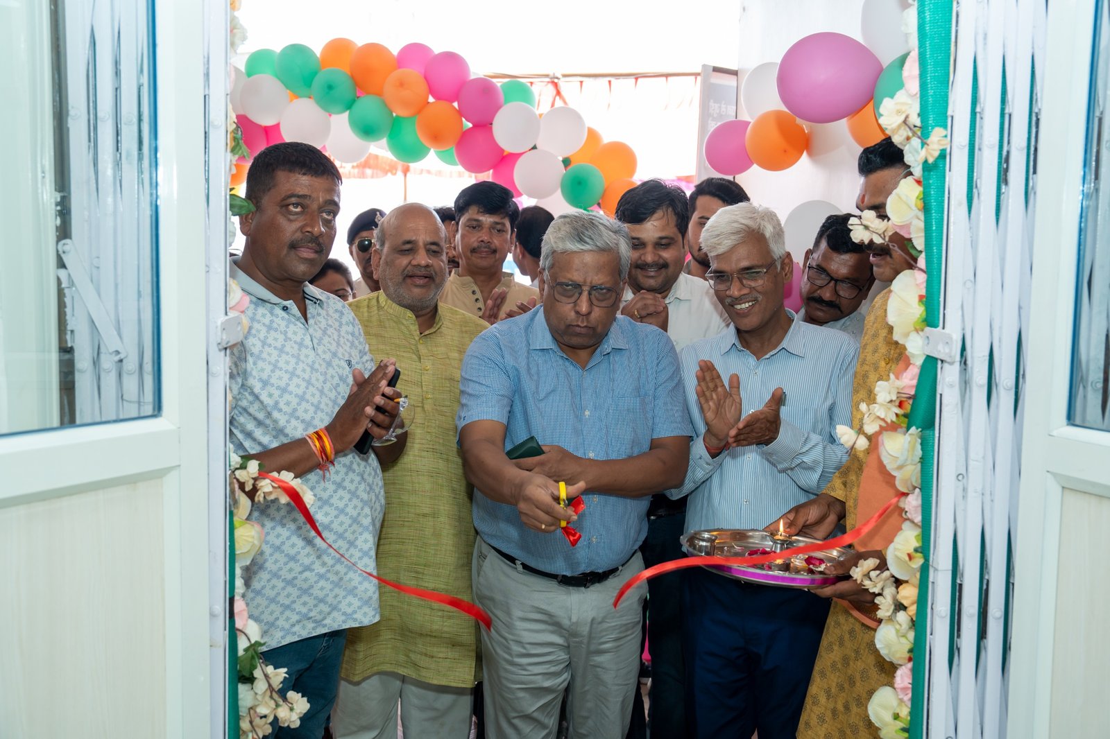 जिला सहकारी केन्द्रीय बैंक मर्यादित, धार की शाखा केसूर के नवीन भवन का शुभारंभ।
