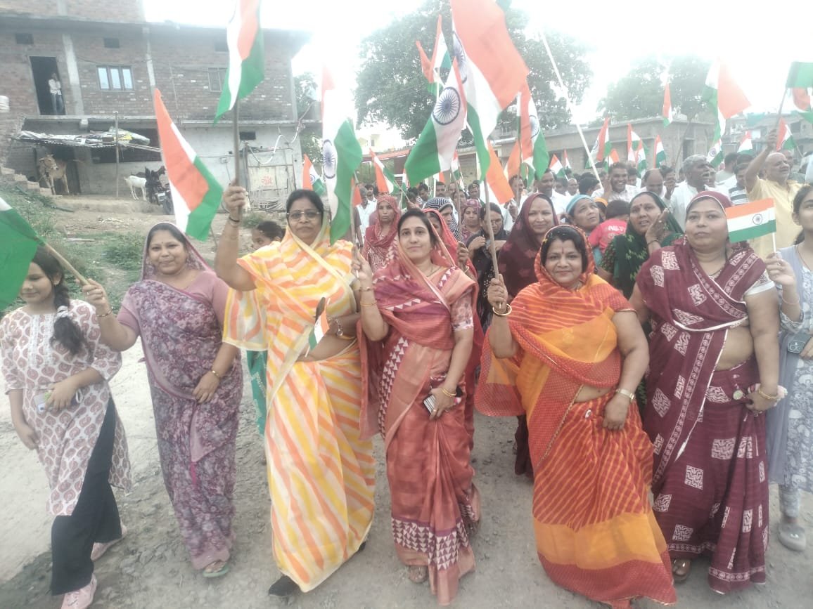 केसुर में ऑपरेशन सिंदूर व देश के वीर सपूतों के सम्मान में भव्य तिरंगा यात्रा का आयोजन किया गया।