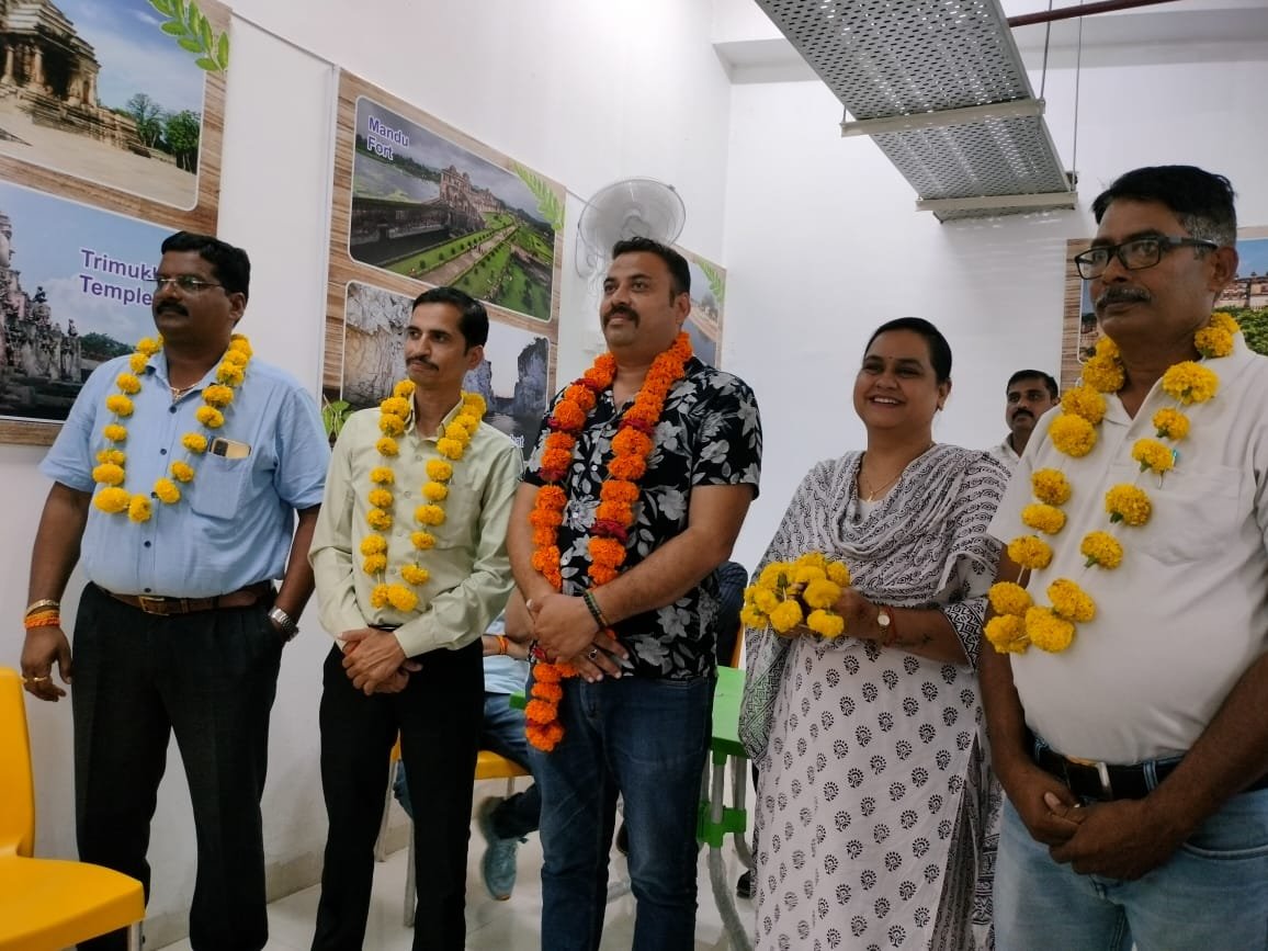 धार म.प्र.राज्य ग्रामीण आजीविका मिशन संगठन की प्रदेशस्तरीय कार्यकारणी समीति का पुर्नगठन हुआ सम्पन्न।