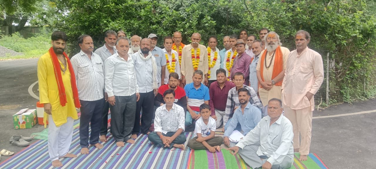 पेटलावद/पुजारी उत्थान एवं कल्याण समिति के बैनर तले बैठक का हुआ आयोजन।