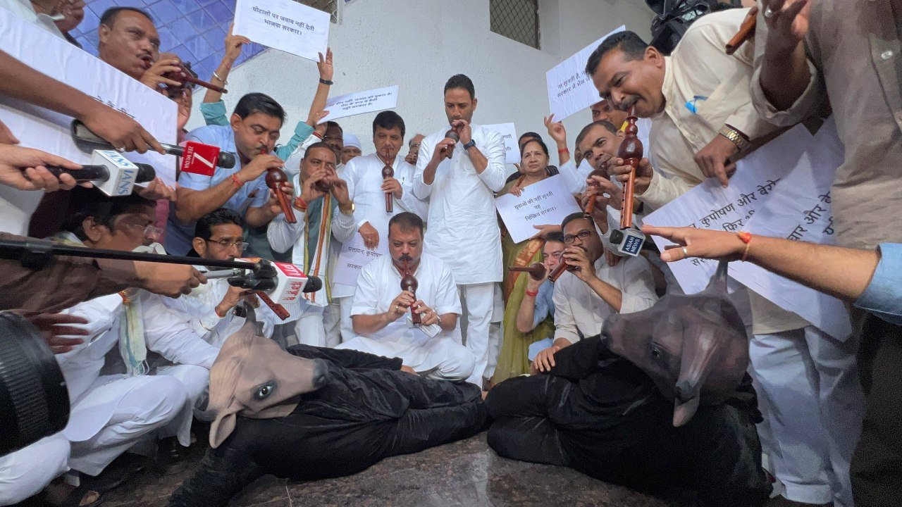 धार। भैंस के आगे बीन बजाने जैसा है भाजपा सरकार से सवाल करना: उमंग सिंघार