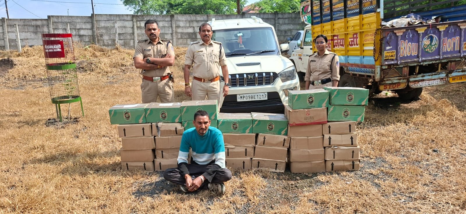 नेशन बुलेटिन।धार जिले में आबकारी विभाग के द्वारा चलाये जा रहे विशेष अभियान मे कार्यवाही कर आबकारी वृत्त सागौर में महिंद्रा स्कॉर्पियो वाहन तथा 341 लीटर अवैध मदिरा जप्त ।