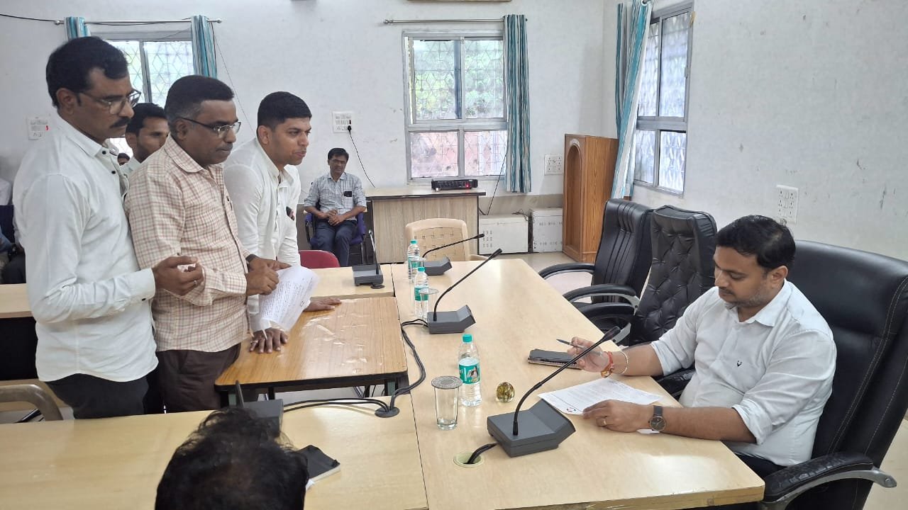 नेशन बुलेटिन धार। मुन्ज तालाब अधिकतम वर्षा होने पर भी 45 प्रतिषत खाली रहने से जवाबदारो पर कार्यवाही की मांग, प्रतिनिधि अजय सिंह ठाकुर।