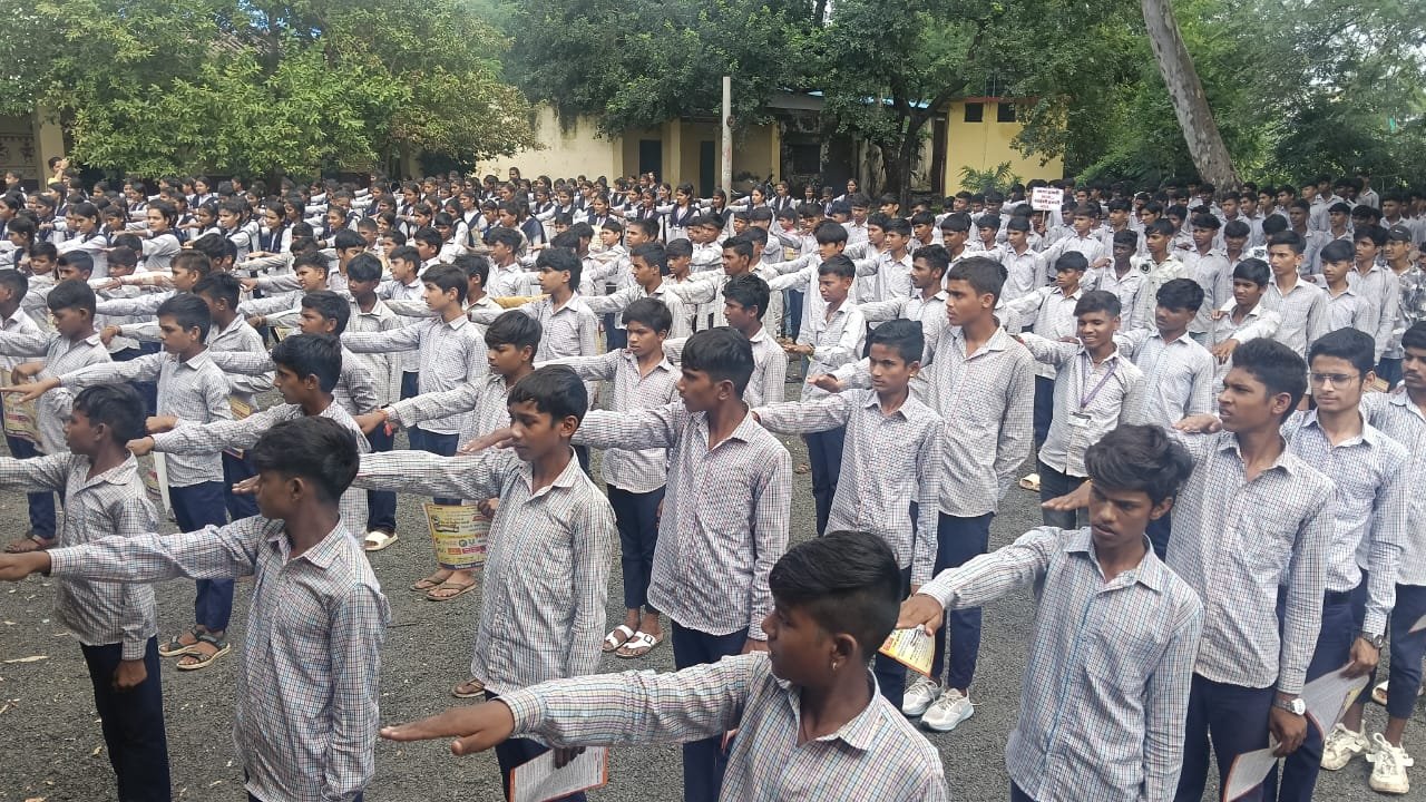 नेशन बुलेटिन धार। सामाजिक महासंघ के बैनर तले चलाया जा रहा हर घर स्वदेशी जागरूकता अभियान।