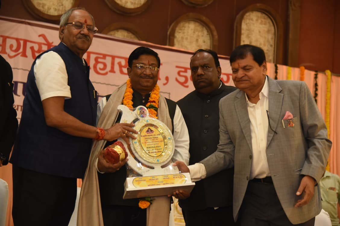 नेशन बुलेटिन धार। आशीष गोयल, स्वर्गीय मोतीलाल जी अग्रवाल स्मृति अलंकरण पुरस्कार से सम्मानित।