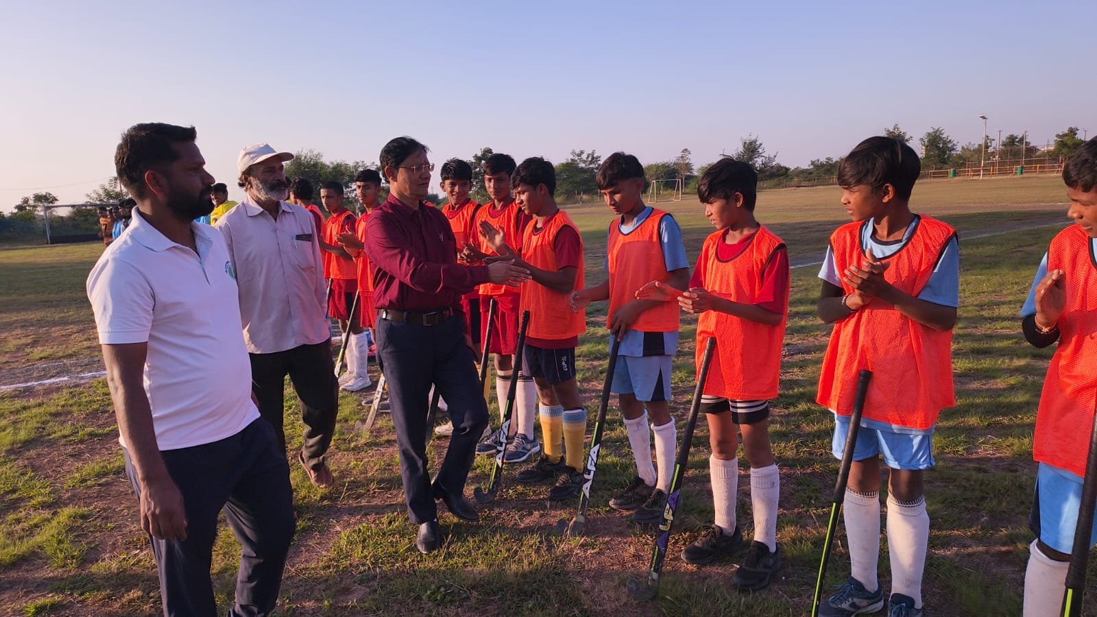 नेशन बुलेटिन धार। शताब्दी दिवस पर खिलाडियो ने किया सुन्दर हाॅकी का प्रदर्षन हाॅकी खेल विधा में स्वर्णिम इतिहास है धार का – पं. छोटू शास्त्री