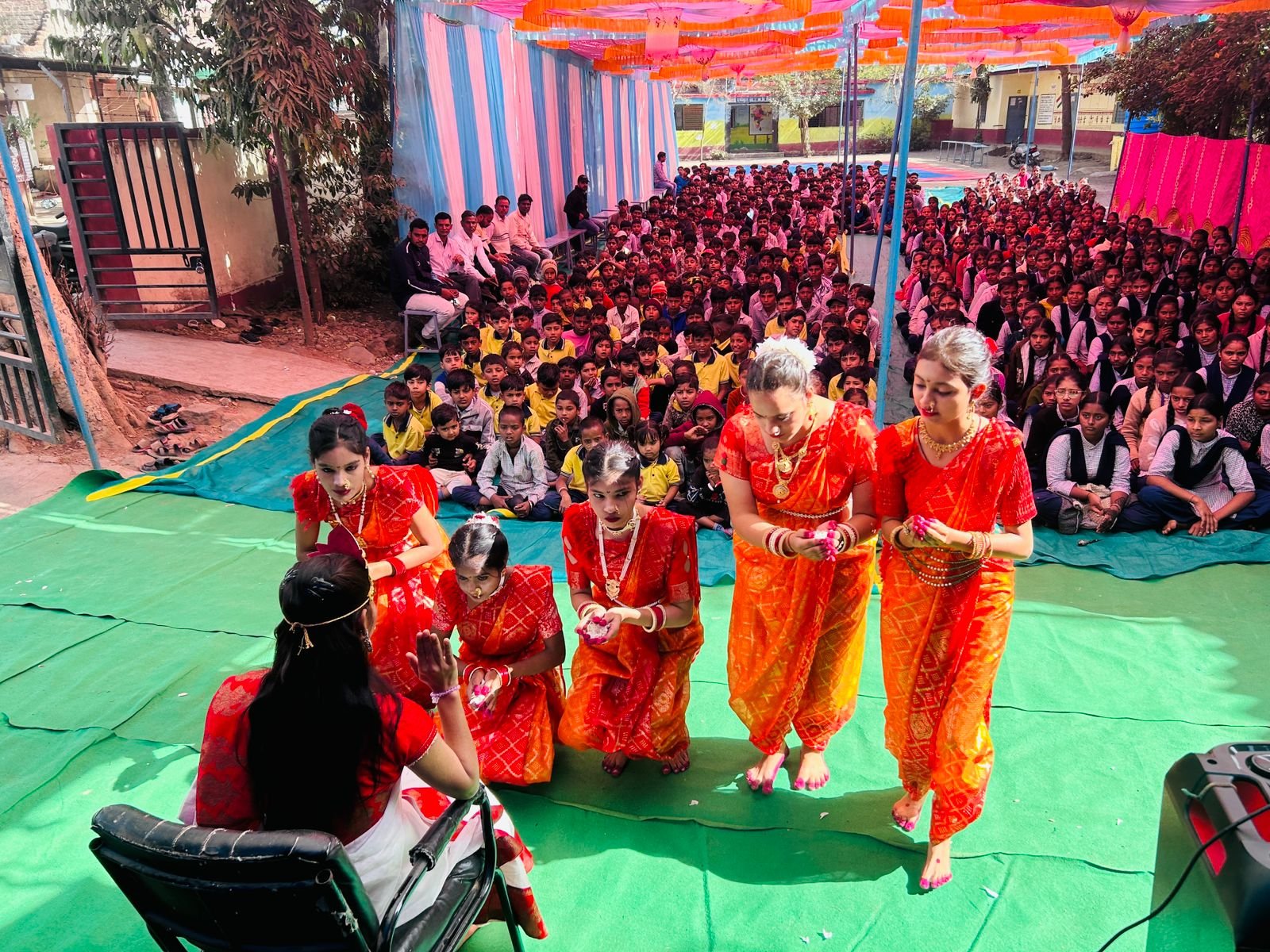 नेशन बुलेटिन धार। पीएम श्री विद्यालय झकनावदा में किया गया अतिथियो द्वारा वार्षिकोत्सव का विधिवत शुभारंभ।