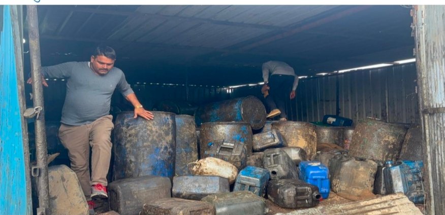 नेशन बुलेटिन धार। धार पुलिस का ड्रोन एक्शन हाइवे पर अवैध खाद्य तेल नकली डीजल रैकेट का भंडाफोड़, लाखों का माल जब्त।