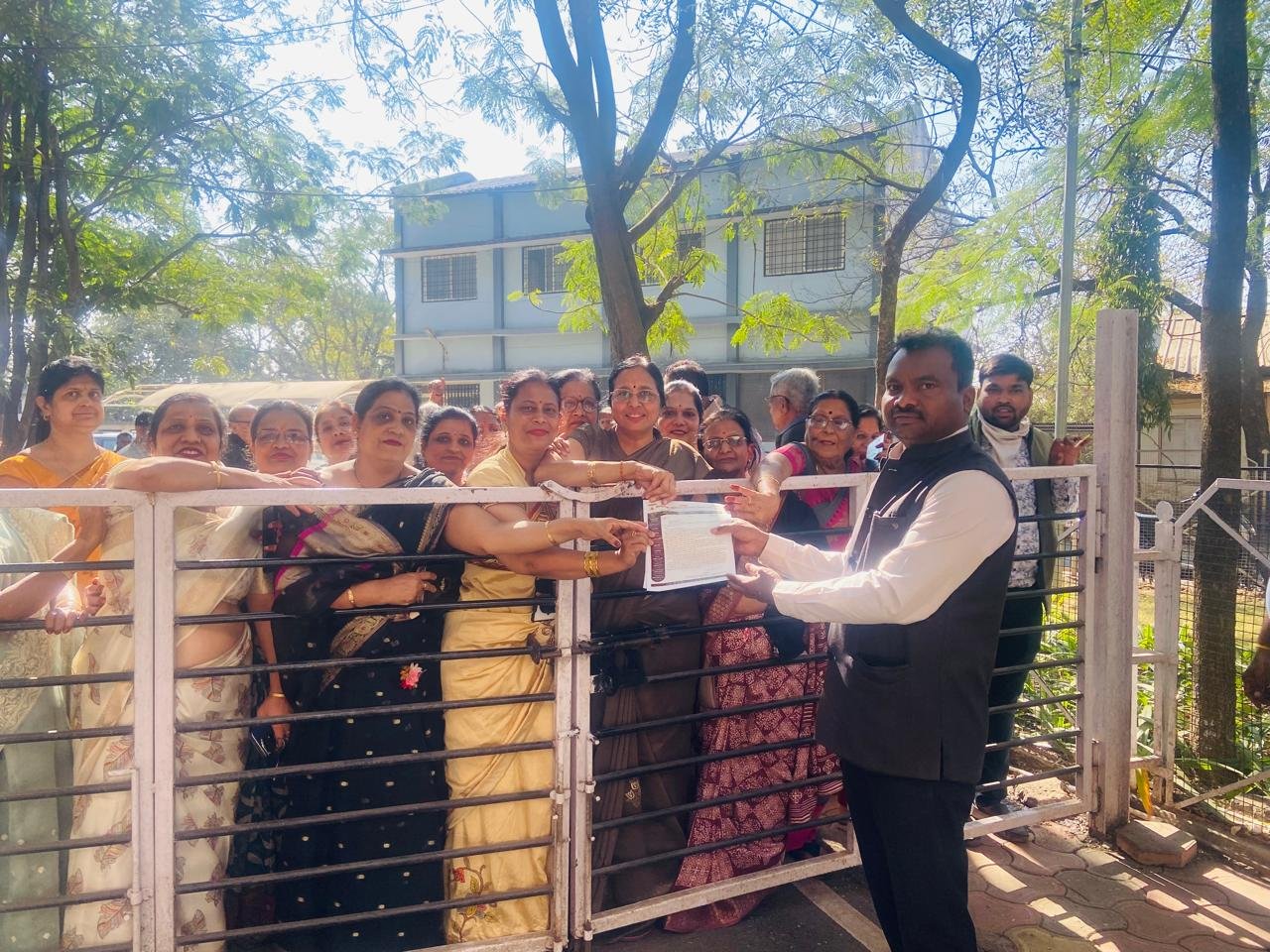 नेशन बुलेटिन धार। भोजशाला में पूजा को लेकर फिर उठी आवाज़, अग्रवाल महासभा व वैश्य महासमेलन ने सौंपा ज्ञापन।