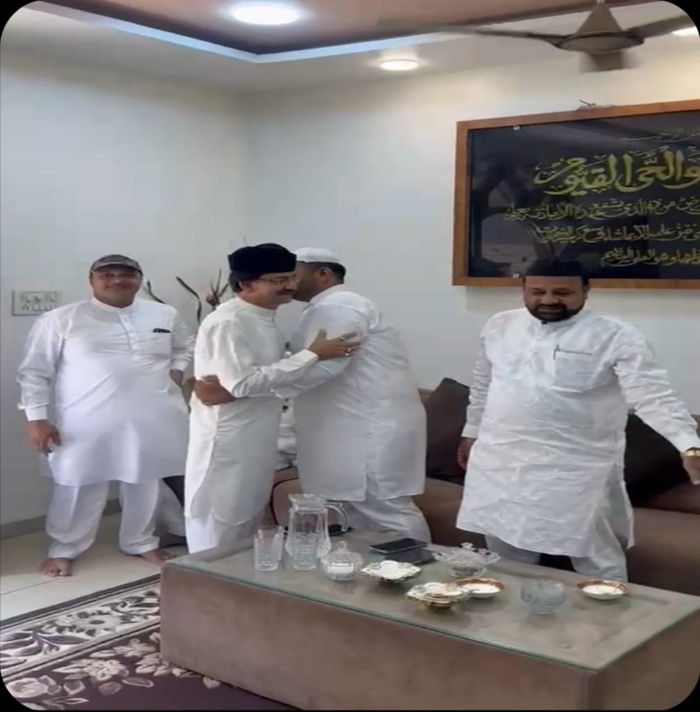 नेशन बुलेटिन धार। ईद उल फितर ( मीठी ईद)पूरे हर्ष और उल्लास के साथ मनाई गई सर्व धर्म संघ अध्यक्ष मंजूर बैग।