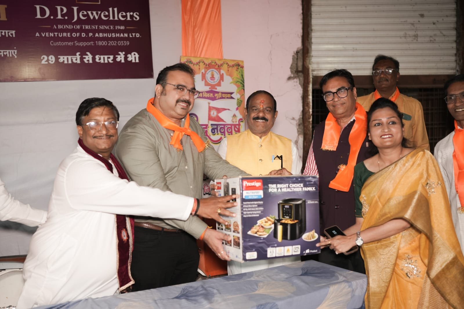 नेशन बुलेटिन धार। वैश्य महासम्मेलन म.प्र धार द्वारा वैश्य दिवस,गुड़ी पड़वा पर निकली भव्य शोभायात्रा।