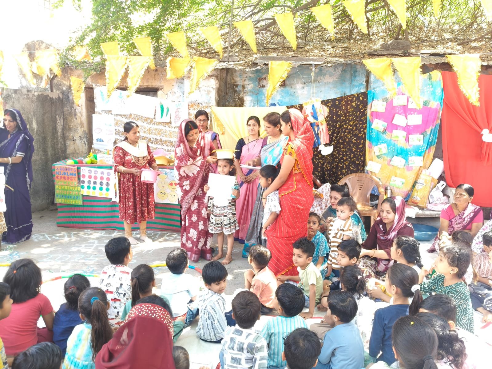 नेशन बुलेटिन धार। धार में 5-6 साल के बच्चों को विद्यारंभ प्रमाण पत्र, स्कूल प्रवेश की ओर बड़ा कदम।