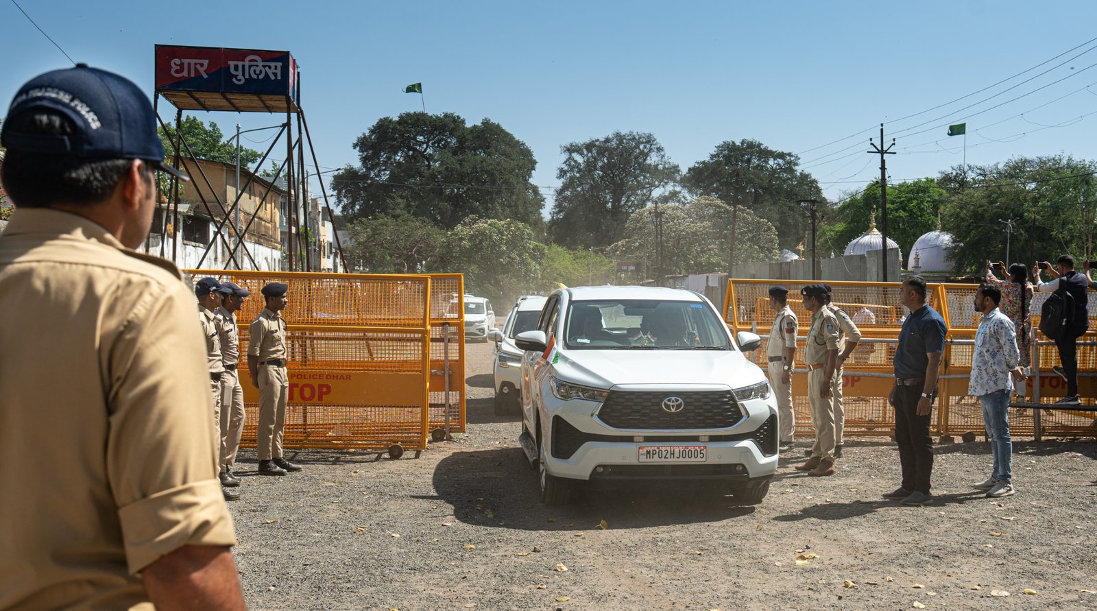 नेशन बुलेटिन धार। धार की भोजशाला में हाईकोर्ट जज का दौरा, 2 अप्रैल की सुनवाई पर टिकी नजरें।