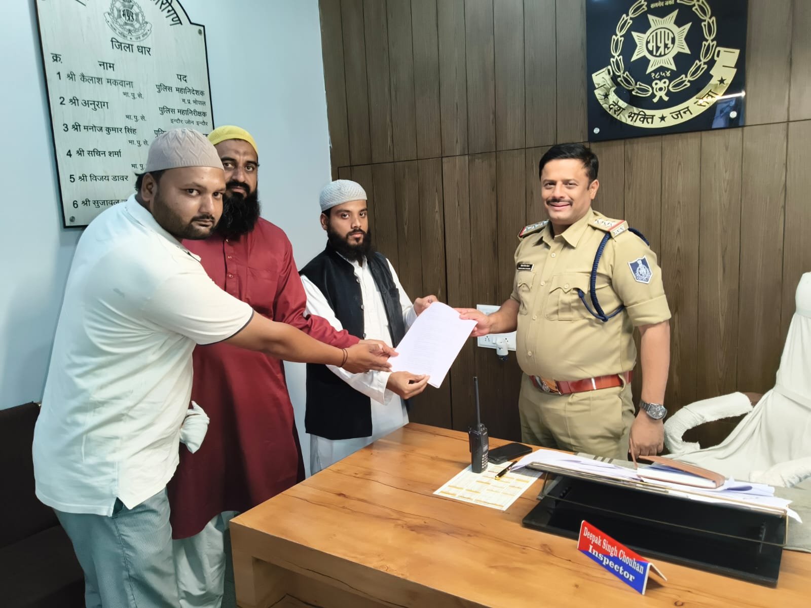नेशन बुलेटिन धार। भोजशाला में पहुंची अष्टधातु की वाग्देवी प्रतिमा, एएसआइ ने हटाई।