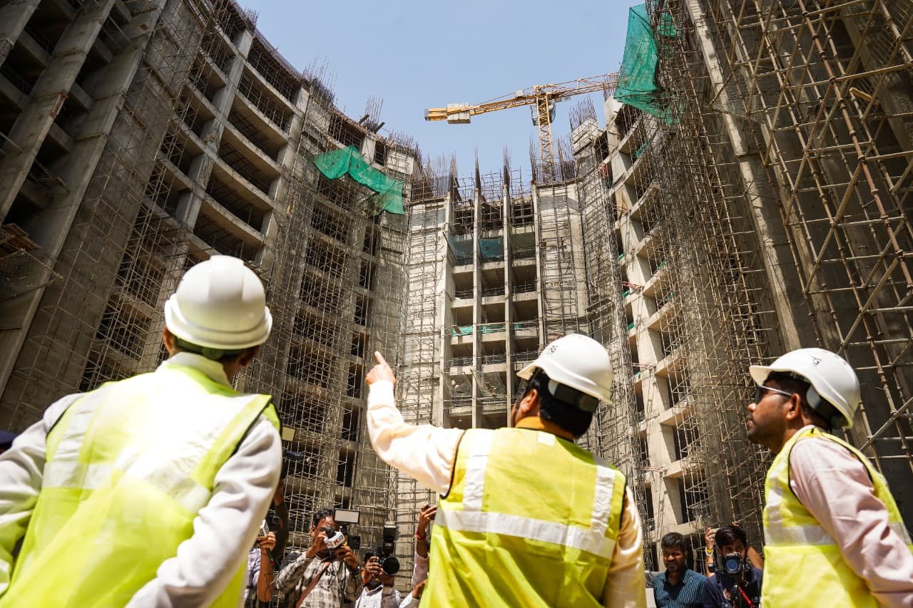 नेशन बुलेटिन धार।मुख्यमंत्री डॉ. मोहन यादव ने किया निर्माणाधीन आईटी पार्क-3 का निरीक्षण।