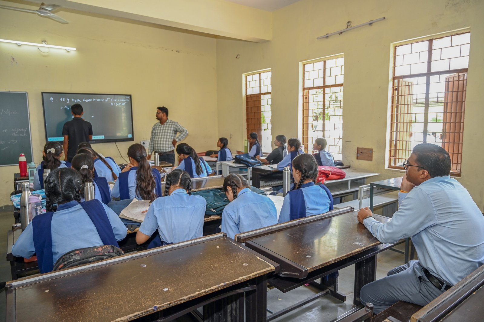 नेशन बुलेटिन धार।कलेक्टर ने शैक्षणिक संस्थानों का किया औचक निरीक्षण, दिए आवश्यक निर्देश।