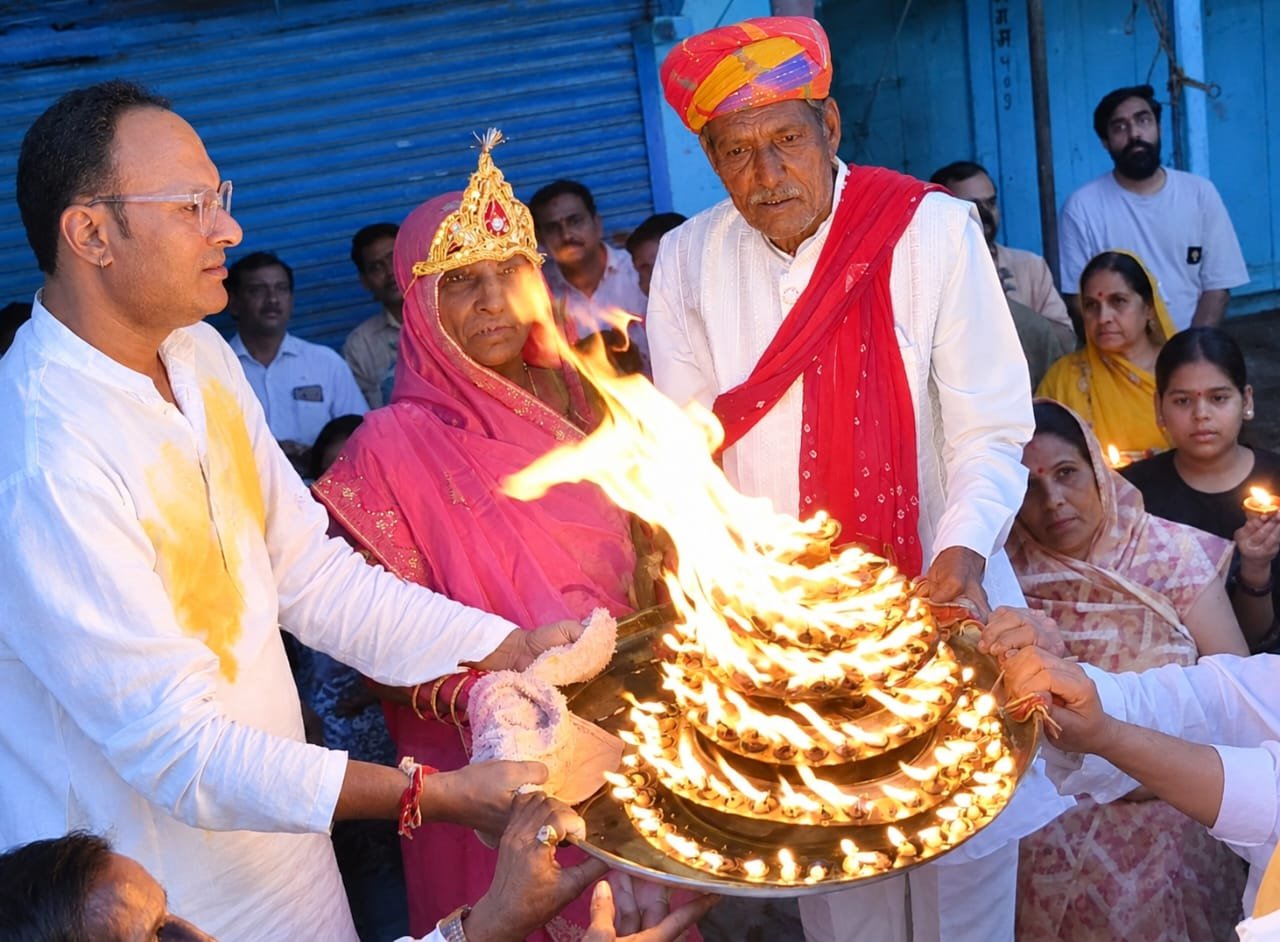 नेशन बुलेटिन धार।पर्व पर्युषण के पांचवें दिन जन्मवाचन आयोजन हर्षोल्लास के साथ मनाया।