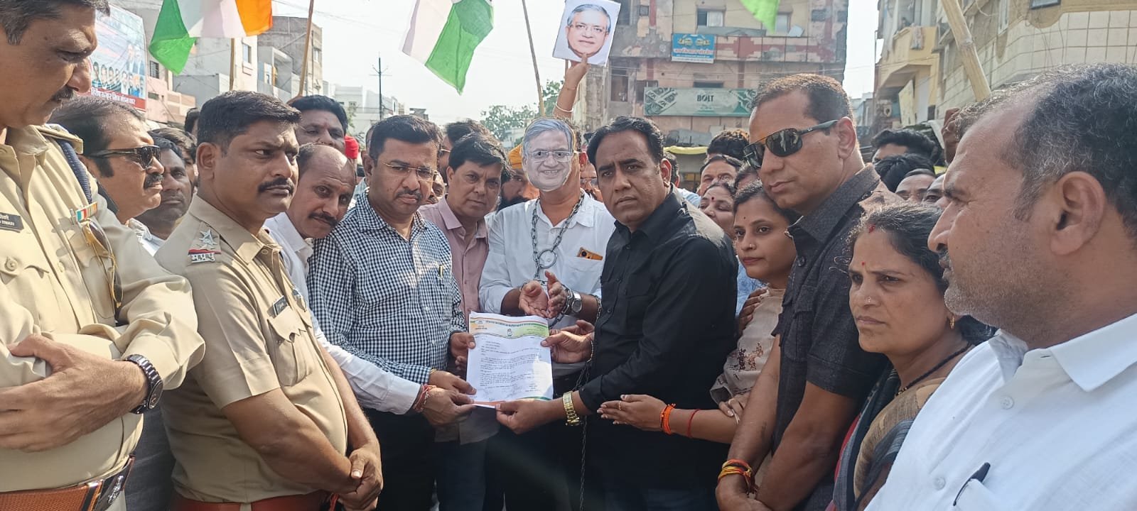 नेशन बुलेटिन धार।ज्ञानेश कुमार के खिलाफ कांग्रेस का निंदा प्रस्ताव, धार में विरोध प्रदर्शन।