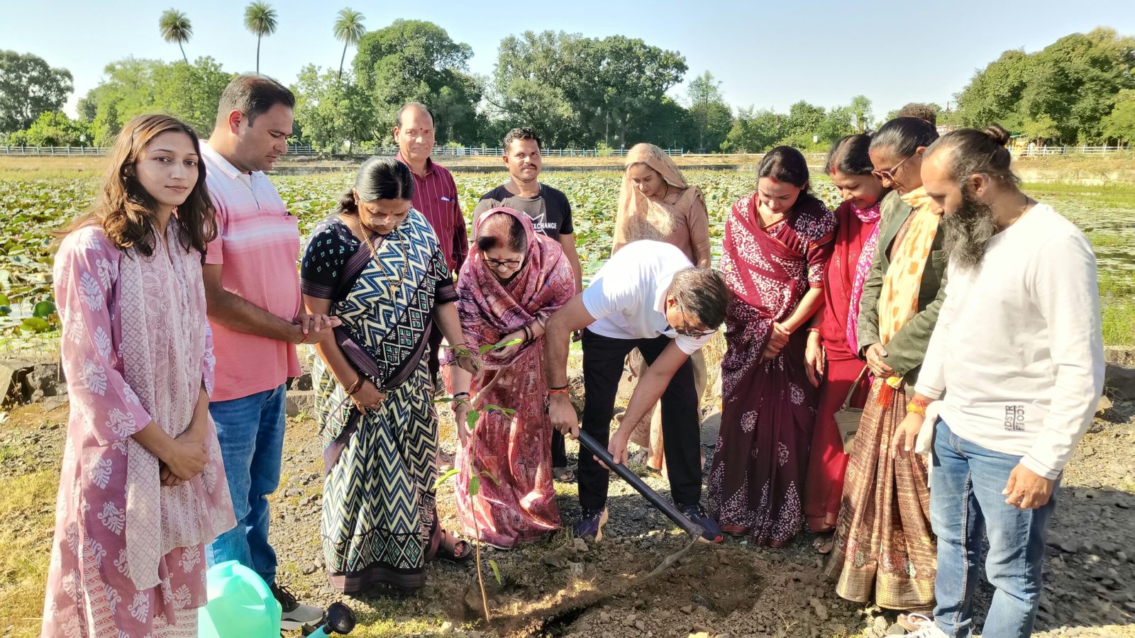 नेशन बुलेटिन धार। सेवा संकल्प अभियान अभियान अंतर्गत आयोजित सेवा मेरा योगदान अभियान।