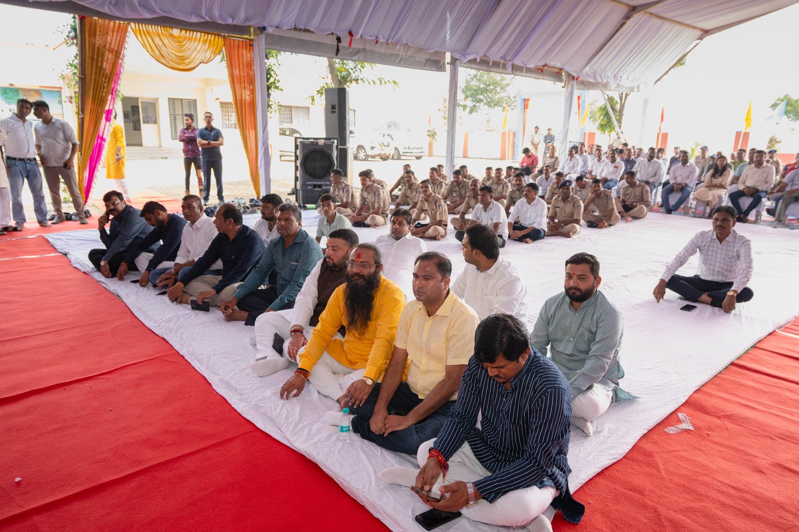 नेशन बुलेटिन धार। धार में पारंपरिक उत्साह और श्रद्धा के साथ संपन्न हुआ शस्त्र पूजन समारोह।
